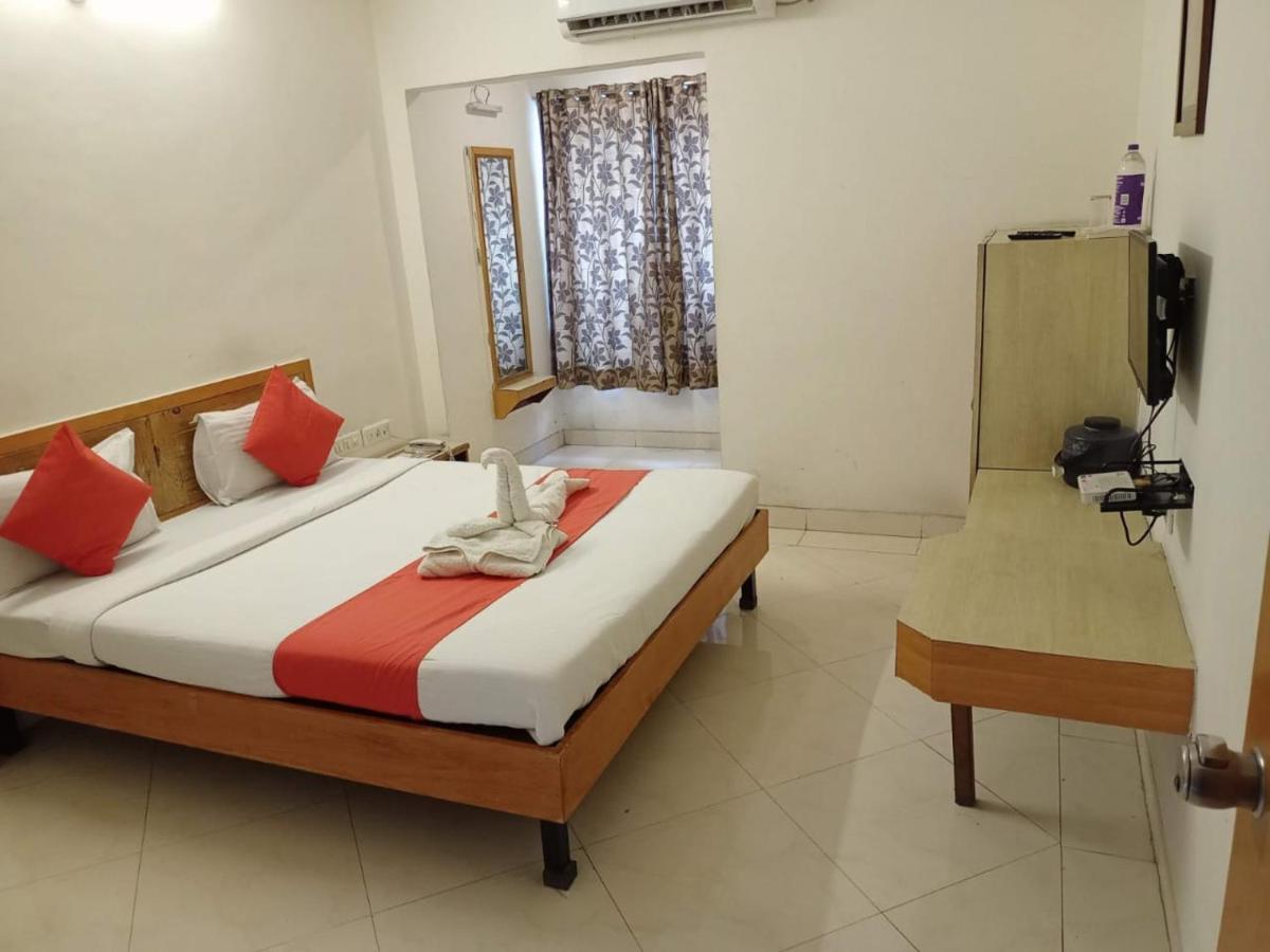Hotel Wayfare Shirdi Exterior foto